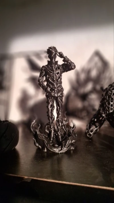 Figure Action preto Gojo Completo com Base