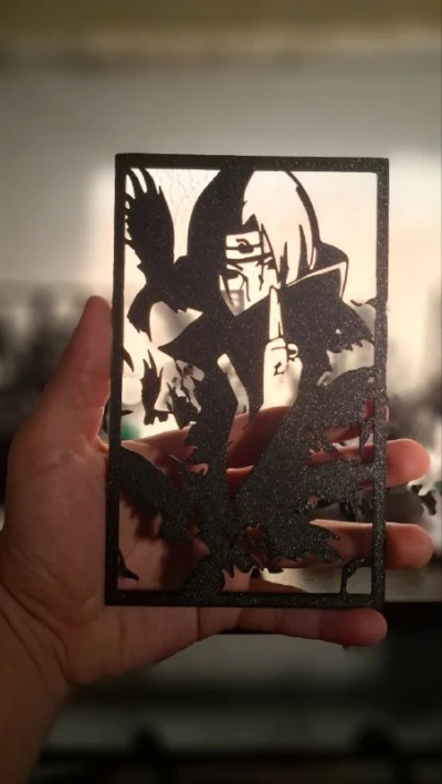 Quadro preto Itachi e Pássaros